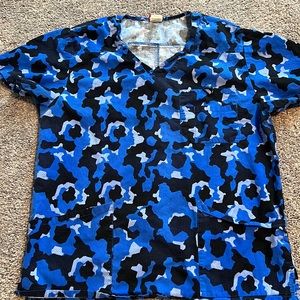 Blue medium camouflage scrub top